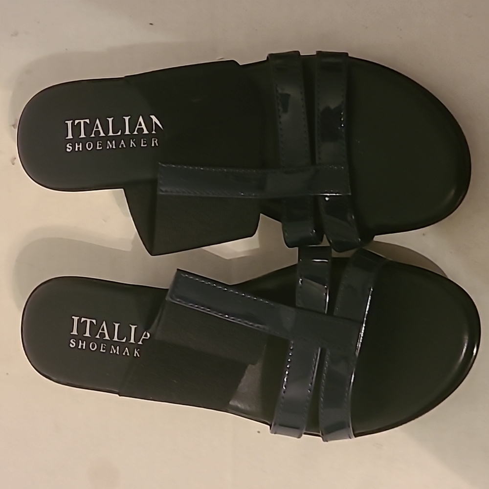 Women's sandals size 6